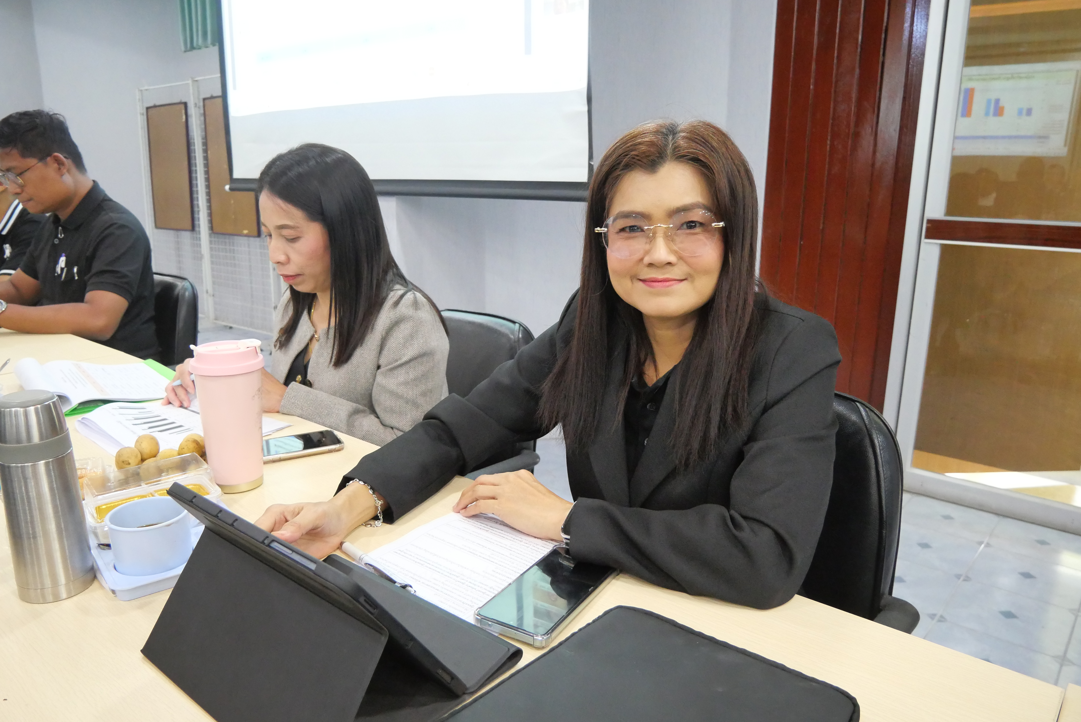 title - เลขาธิการ ส.ป.ก. ประชุมติดตามผลการดำเนินงาน และการใช้จ่ายงบประมาณ ประจำปีงบประมาณ พ.ศ.2569 ของภาคใต้ 